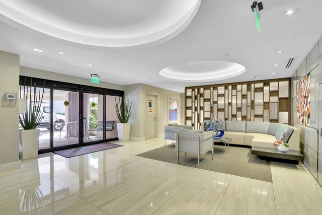 2697 N Ocean Boulevard F-205, Boca Raton, FL 33431