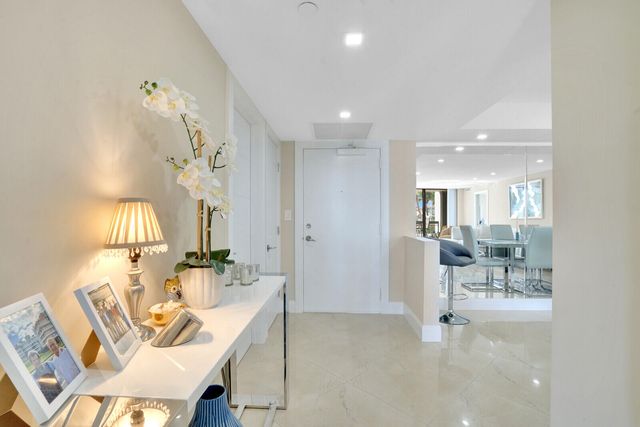 2697 N Ocean Boulevard F-205, Boca Raton, FL 33431