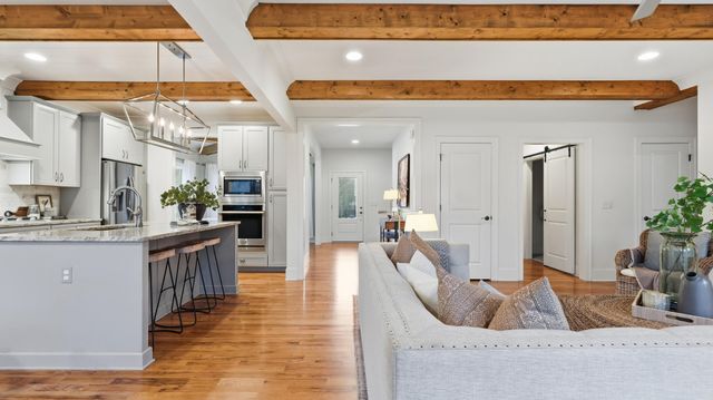 2819 Signal Farms Lane, Signal Mountain, TN 37377