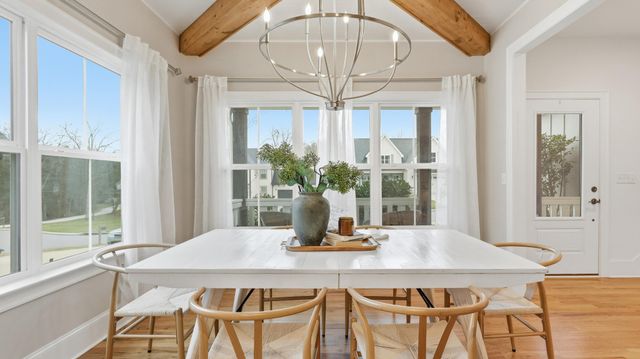 2819 Signal Farms Lane, Signal Mountain, TN 37377