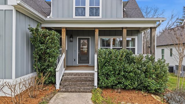 2819 Signal Farms Lane, Signal Mountain, TN 37377