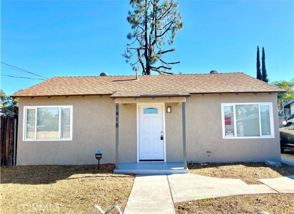 1418 Clay, Redlands, CA 92374