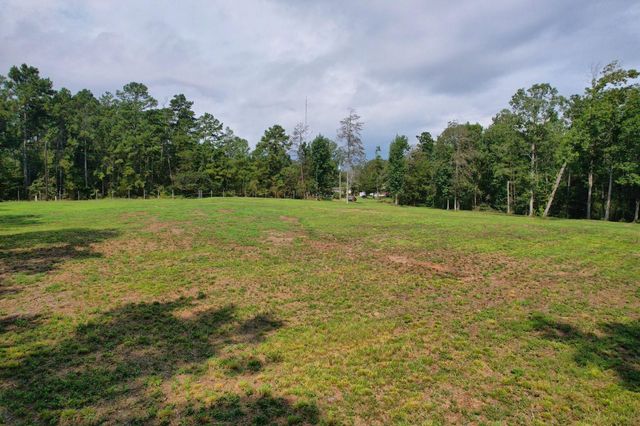 663 The Ole Barney Road, Livingston, TX 77351