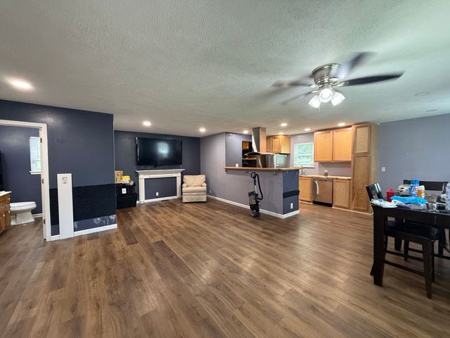 510 Indian Ave, Oak Grove, KY 42262