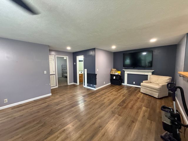 510 Indian Ave, Oak Grove, KY 42262