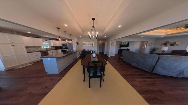 980 Lake Viking Terrace, Altamont, MO 64620