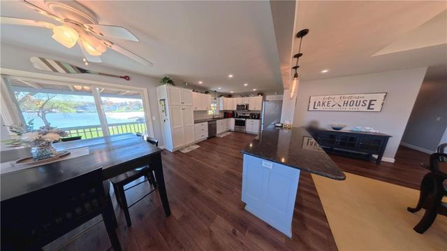 980 Lake Viking Terrace, Altamont, MO 64620