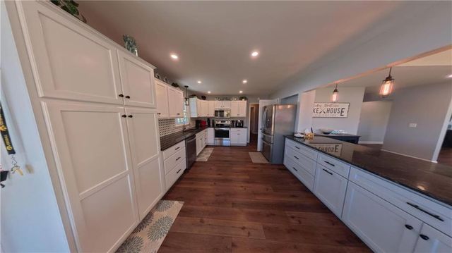 980 Lake Viking Terrace, Altamont, MO 64620