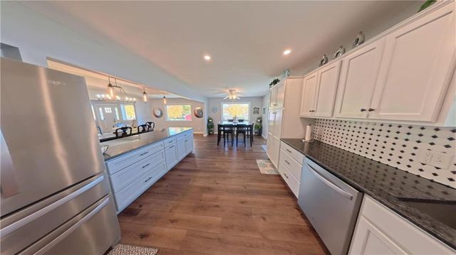 980 Lake Viking Terrace, Altamont, MO 64620