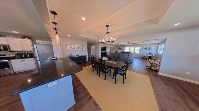 980 Lake Viking Terrace, Altamont, MO 64620