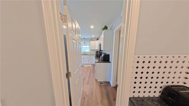 980 Lake Viking Terrace, Altamont, MO 64620