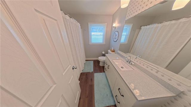 980 Lake Viking Terrace, Altamont, MO 64620