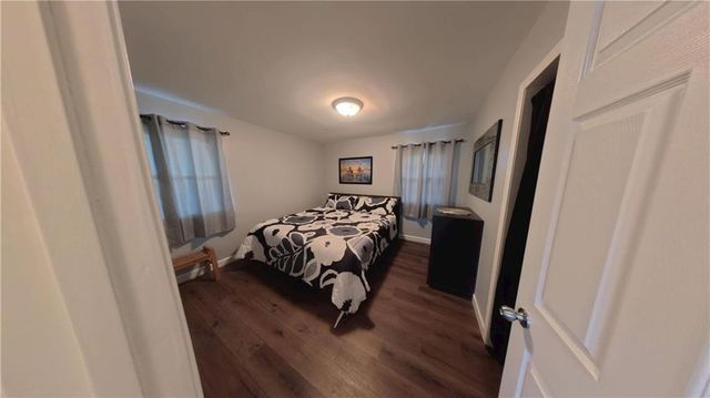 980 Lake Viking Terrace, Altamont, MO 64620