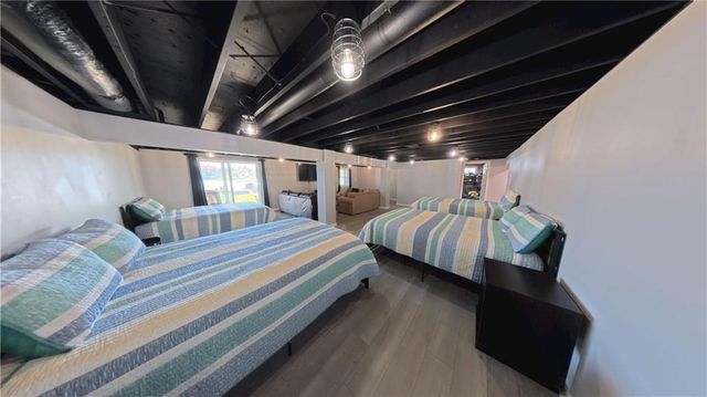 980 Lake Viking Terrace, Altamont, MO 64620