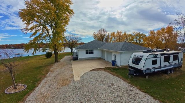 980 Lake Viking Terrace, Altamont, MO 64620