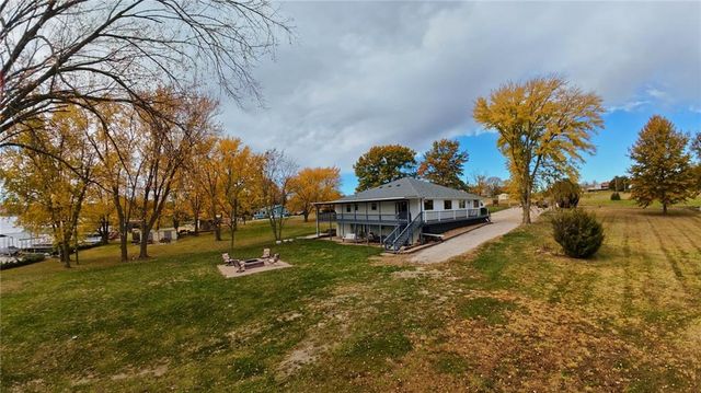 980 Lake Viking Terrace, Altamont, MO 64620