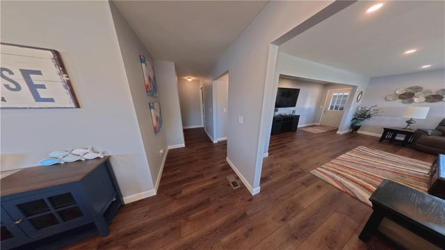 980 Lake Viking Terrace, Altamont, MO 64620