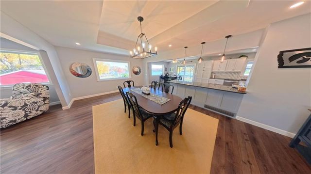 980 Lake Viking Terrace, Altamont, MO 64620