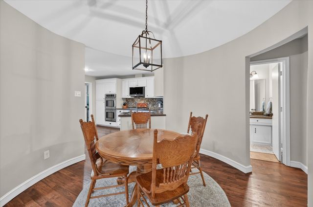 1603 Valleycrest Lane, Carrollton, TX 75006