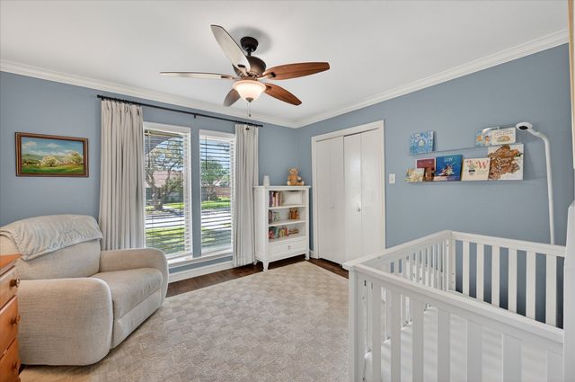 1603 Valleycrest Lane, Carrollton, TX 75006