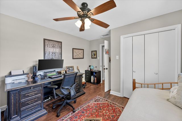 1603 Valleycrest Lane, Carrollton, TX 75006