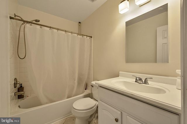 2935 CASHEL LN, Vienna, VA 22181