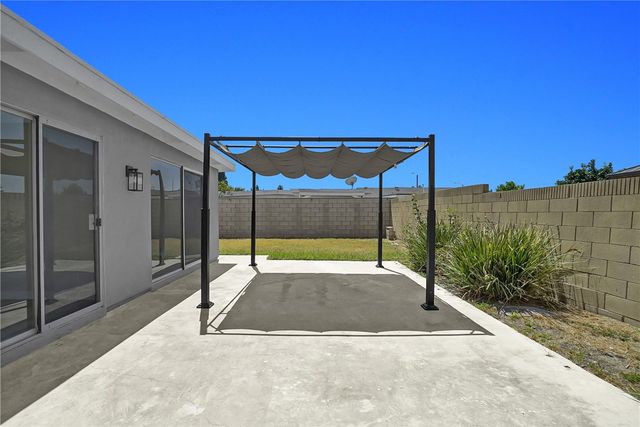 1242 Sultan Circle, Carson, CA 90746