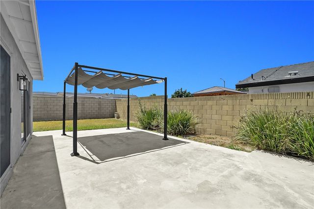 1242 Sultan Circle, Carson, CA 90746