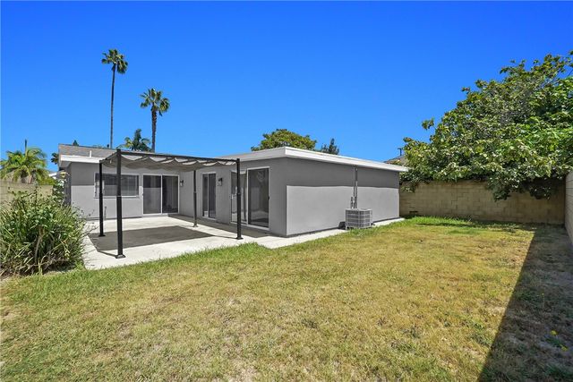 1242 Sultan Circle, Carson, CA 90746