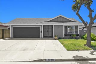 1242 Sultan Circle, Carson, CA 90746