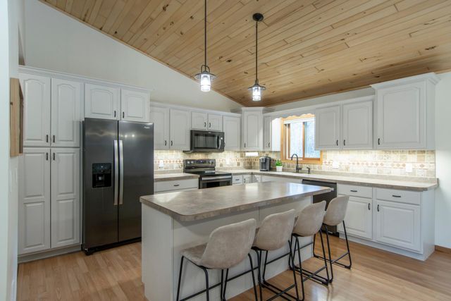 10660 Saint Mathias Road, Brainerd, MN 56401