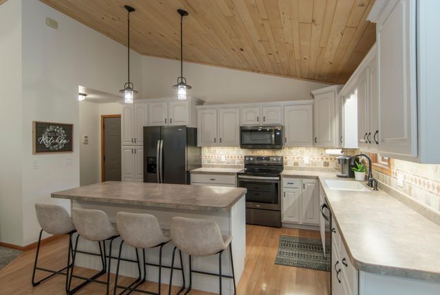 10660 Saint Mathias Road, Brainerd, MN 56401