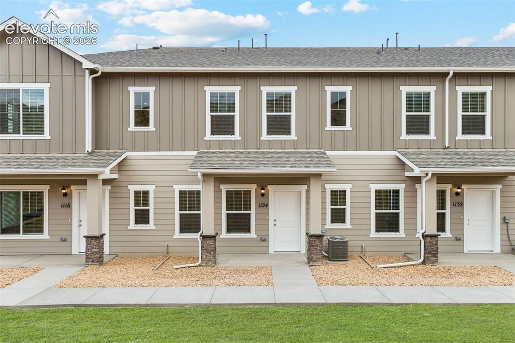 1124 Babette Heights, Colorado Springs, CO 80904 — exterior