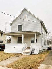 6826 22nd AVENUE, Kenosha, WI 53143