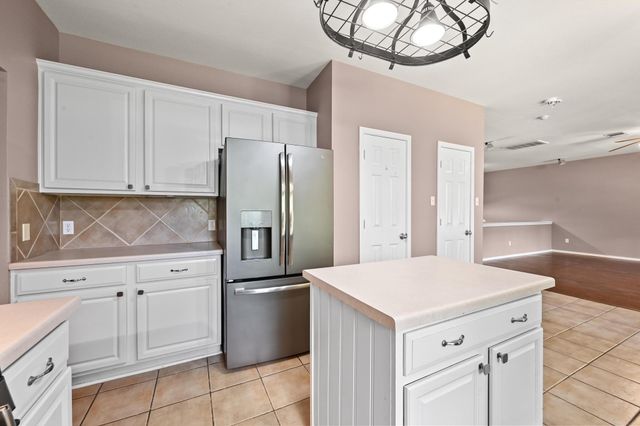 964 Hometown PKWY, Kyle, TX 78640