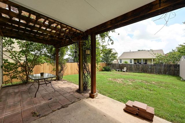 964 Hometown PKWY, Kyle, TX 78640