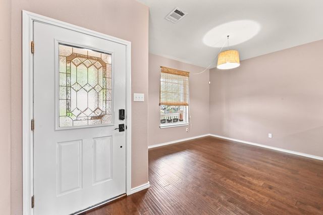 964 Hometown PKWY, Kyle, TX 78640