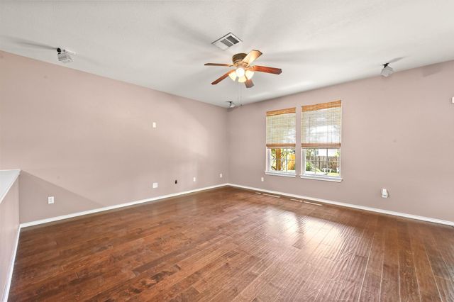 964 Hometown PKWY, Kyle, TX 78640