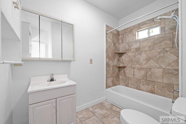 583 N 3500 E, Menan, ID 83434