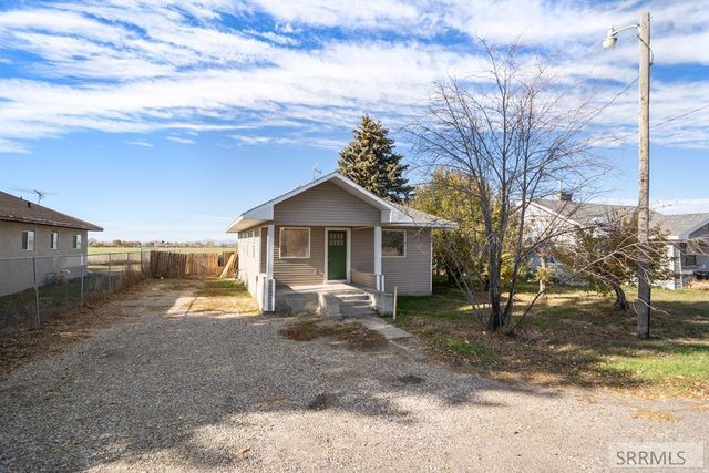 583 N 3500 E, Menan, ID 83434