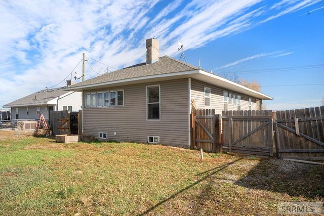 583 N 3500 E, Menan, ID 83434