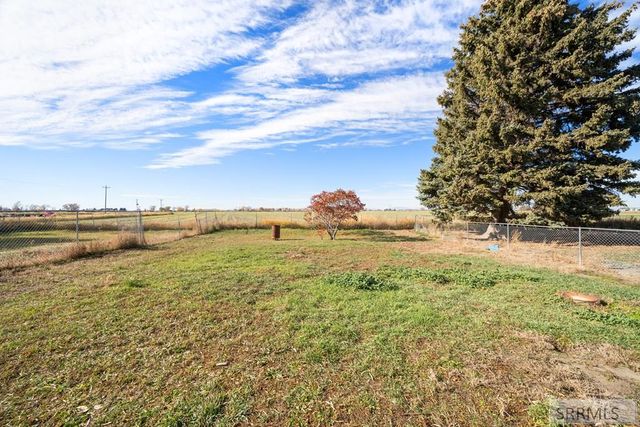 583 N 3500 E, Menan, ID 83434