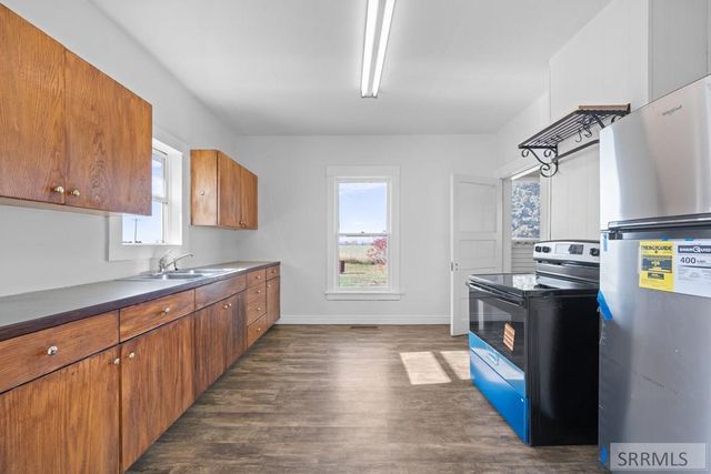 583 N 3500 E, Menan, ID 83434