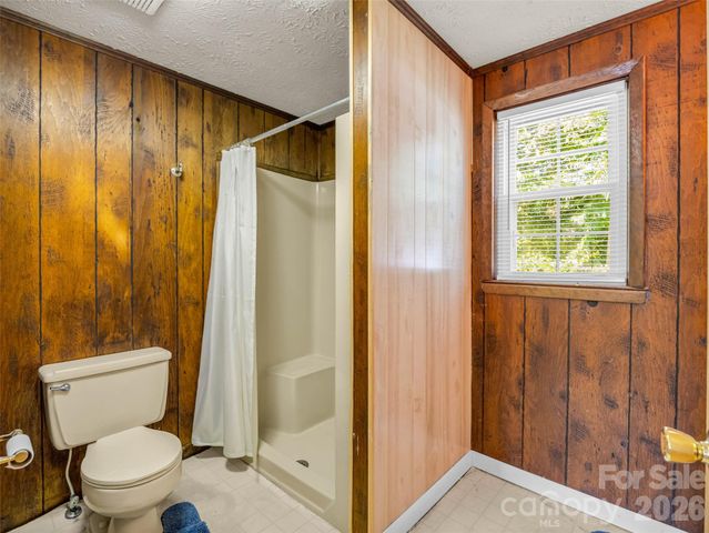 215 Varden Place, Swannanoa, NC 28778