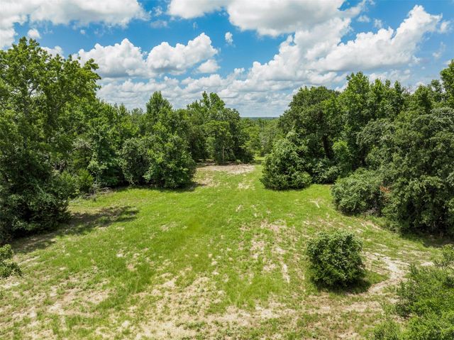17952 County Road 224, Oakwood, TX 75855