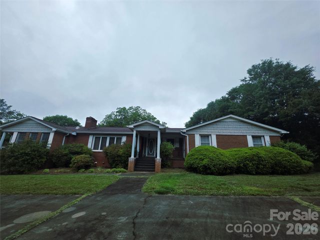 216 Country Club Road 5, Shelby, NC 28152
