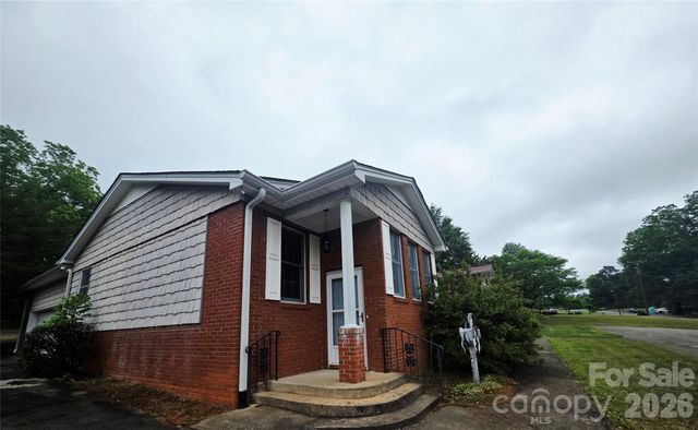 216 Country Club Road 5, Shelby, NC 28152