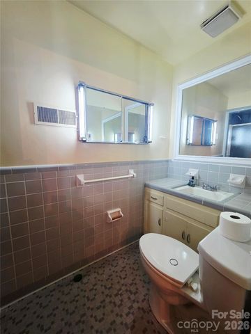 216 Country Club Road 5, Shelby, NC 28152