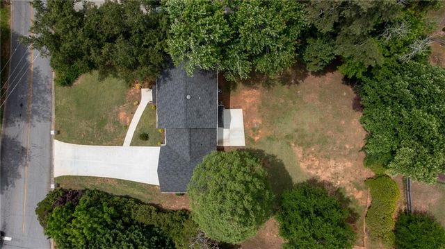 4307 Cedar Wood Drive SW, Lilburn, GA 30047