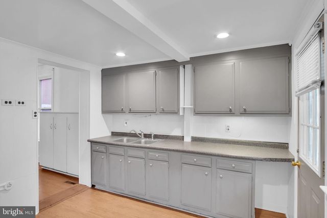 967 E KING ST, York, PA 17403